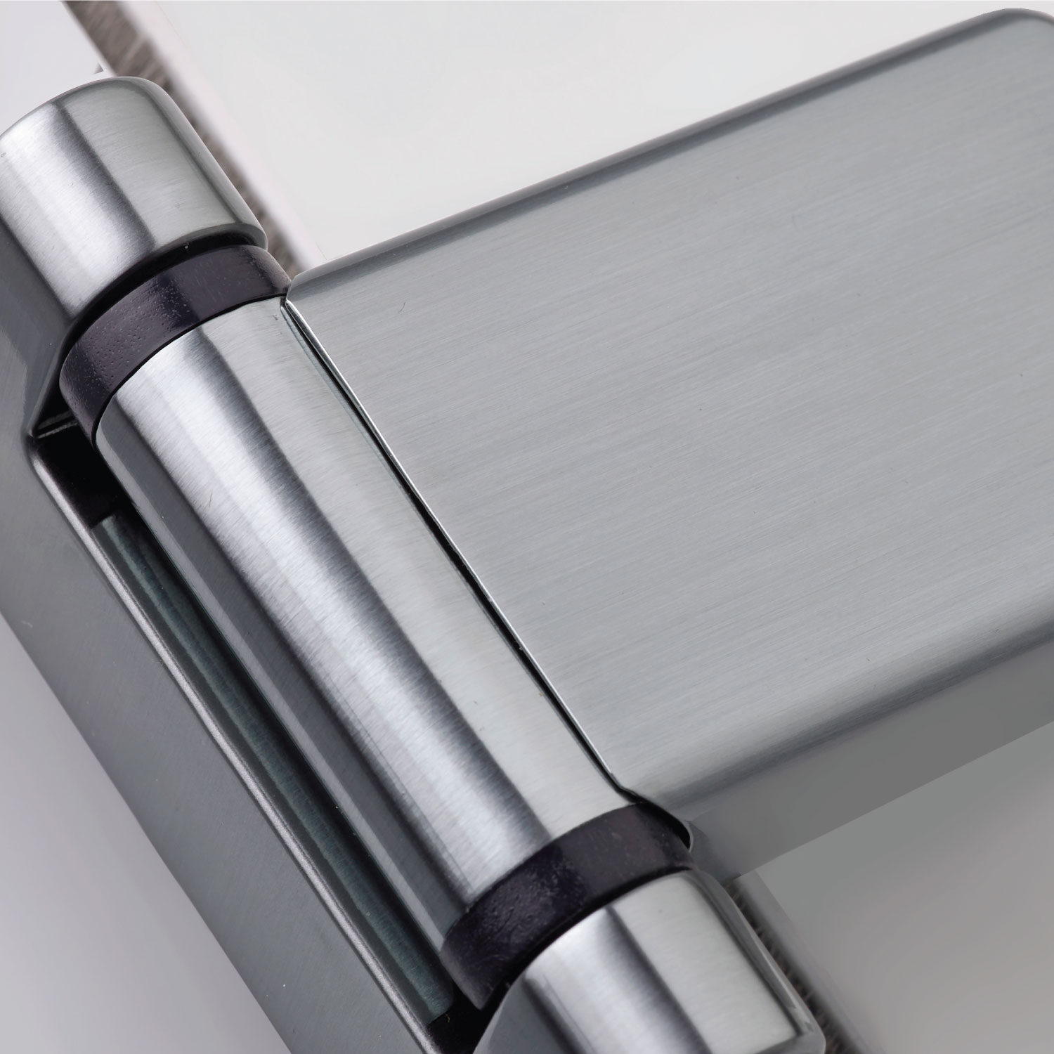ERA announces the launch of its fast-fit Fab&Fix Classic PVCu door hinge, designed for all major PVCu door profiles. 